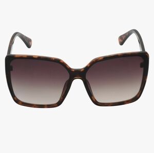 Vince Camuto Oversized Square Sunglasses Tortoiseshell Gradient Lens